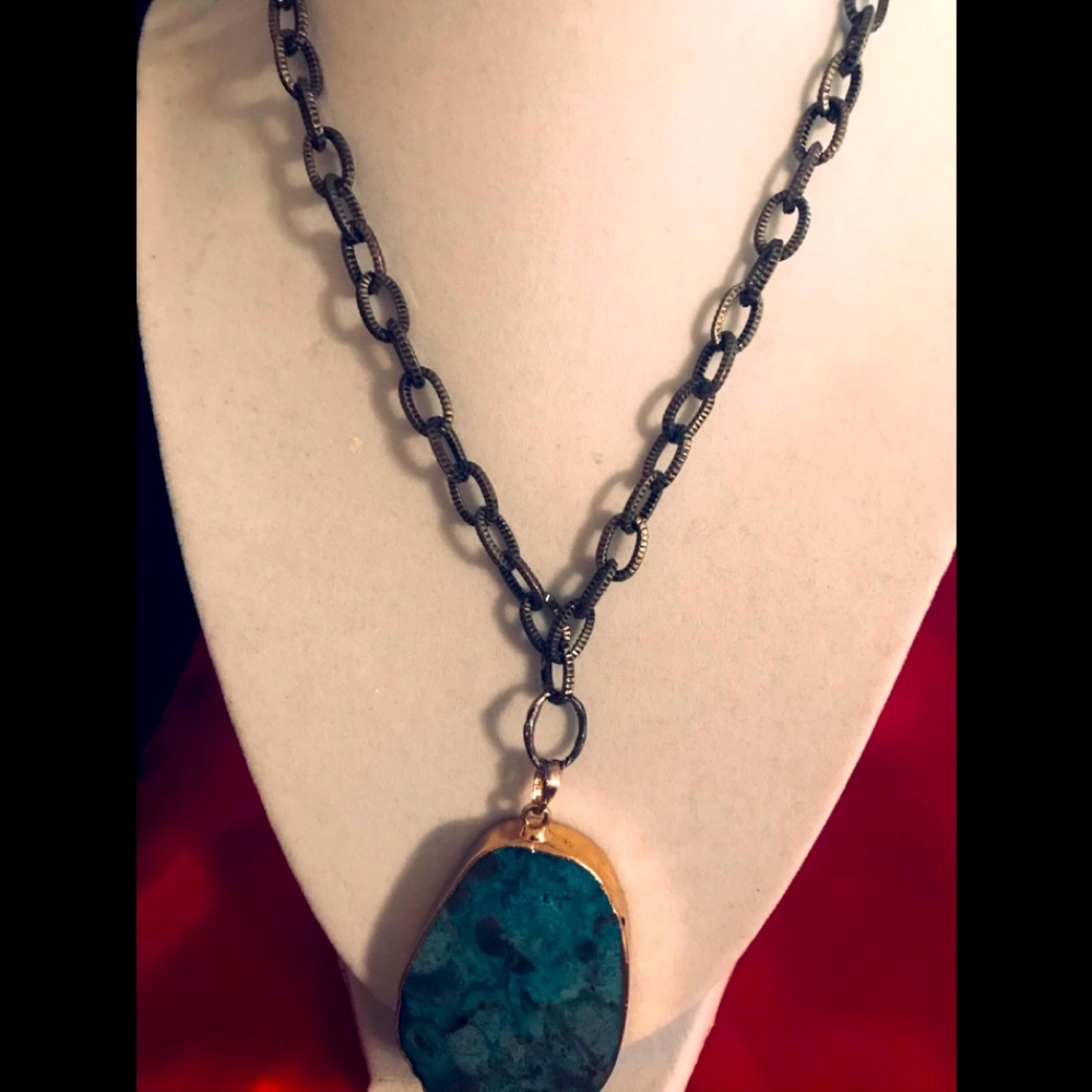 Green Mosaic Stone with Gold Trim and Gold Chain